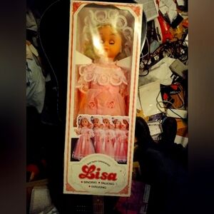 Vintage battery operated Lisa singing talking doll in box never open never used